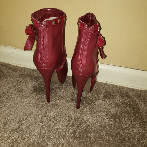 Boot heel - Picture 2 of 4